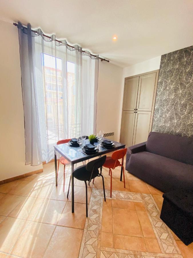 Corso Home- Central Apartment In Ментона Екстериор снимка